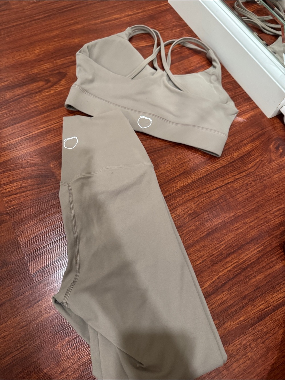 High-Rise Seamless Leggings & Strappy Sports Bra Set - Taupe
